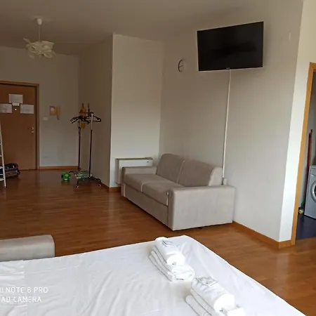 4 Star Friends Apartments - Self Check-In Σπίτι διακοπών *
